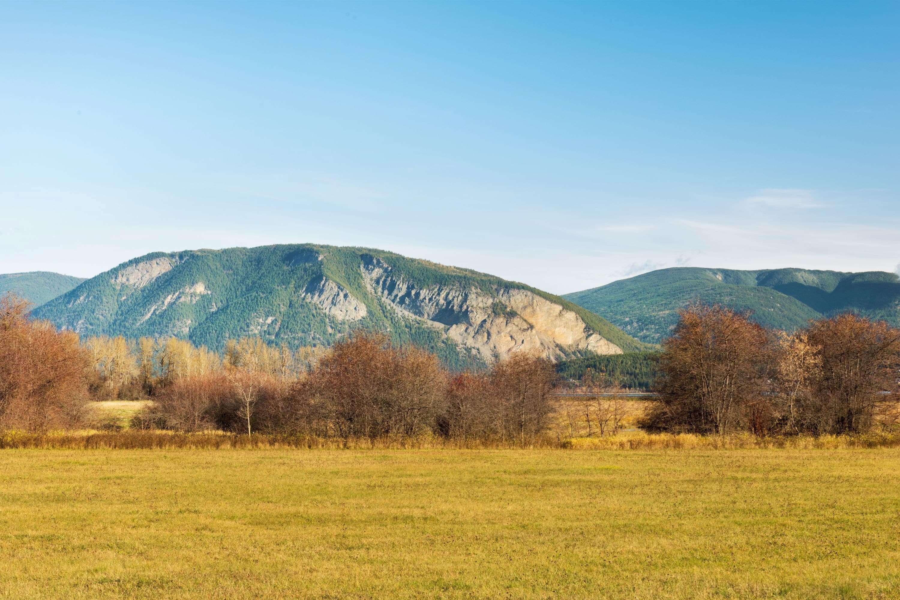 Travelodge By Wyndham Salmon Arm Bc Exteriör bild